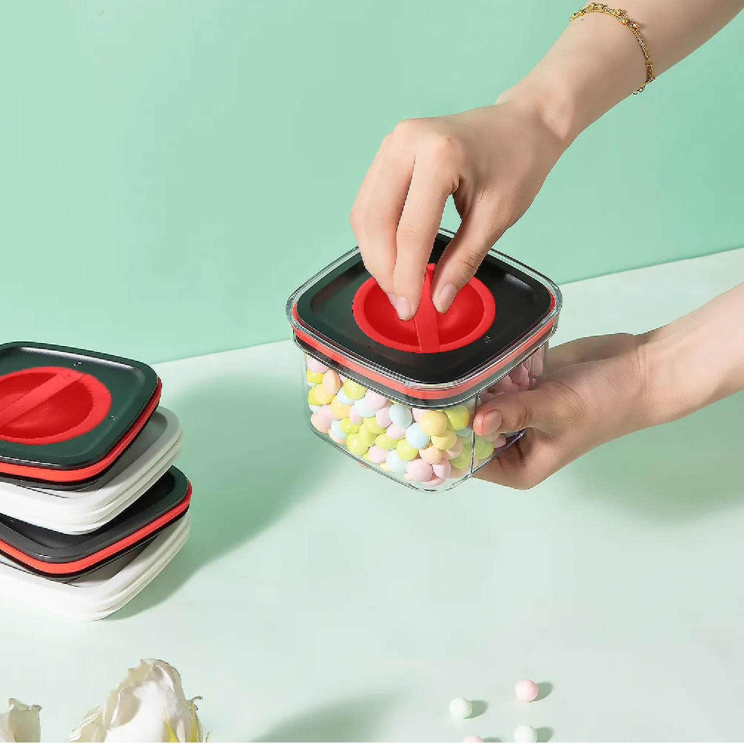 Twist-locking Airtight Food Storage Kitchen Container Set - Capacity: 1.2 Liters Liter/day