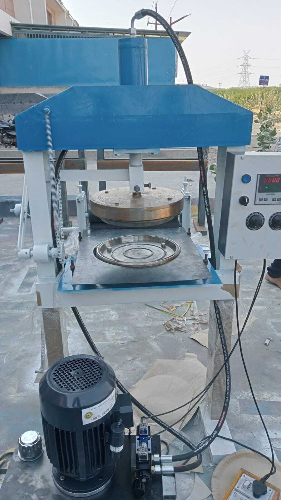 Blue & White Single Die Hydraulic Automatic All In 1 Paper Plate Making Machine