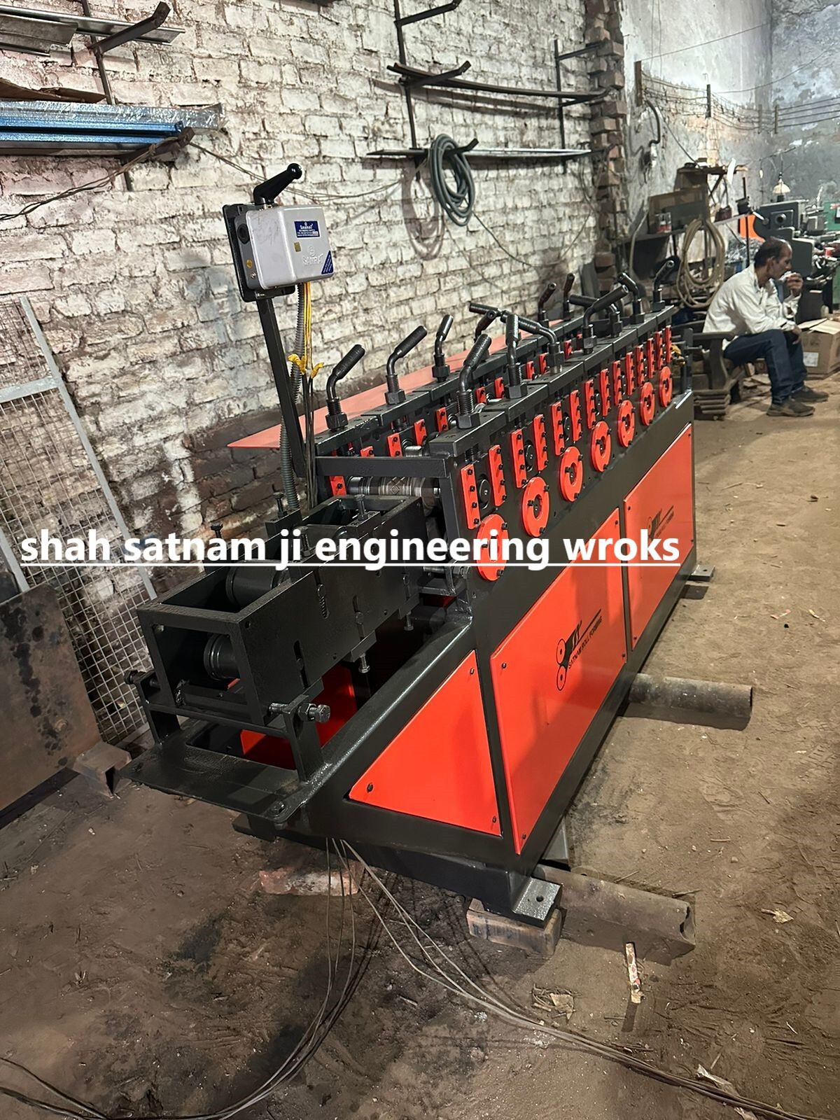 Semi-automatic Rolling Shutter Machine