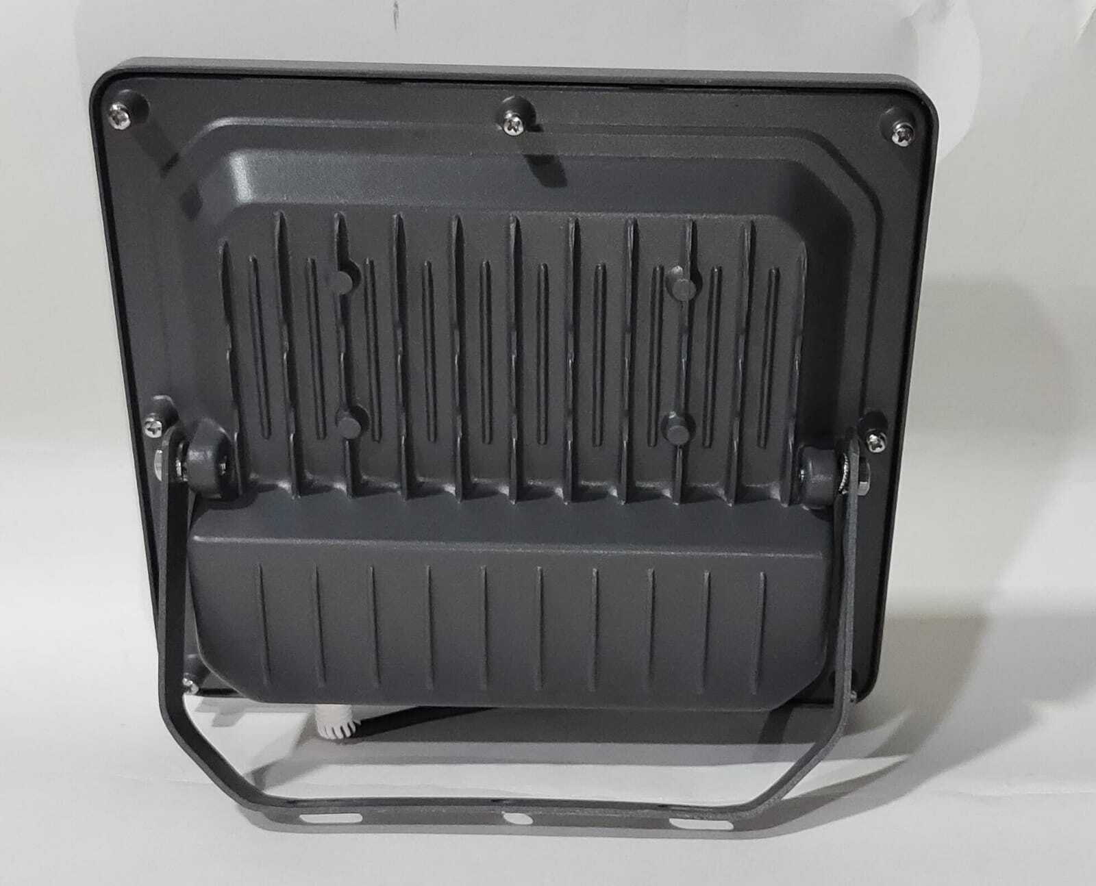 Led Flood Light 50w - Aluminium Die Casting, Cool White Light, Ip66 Rating | 4000k-6500k Color Temperature, 95% Efficiency, 2-year Warranty