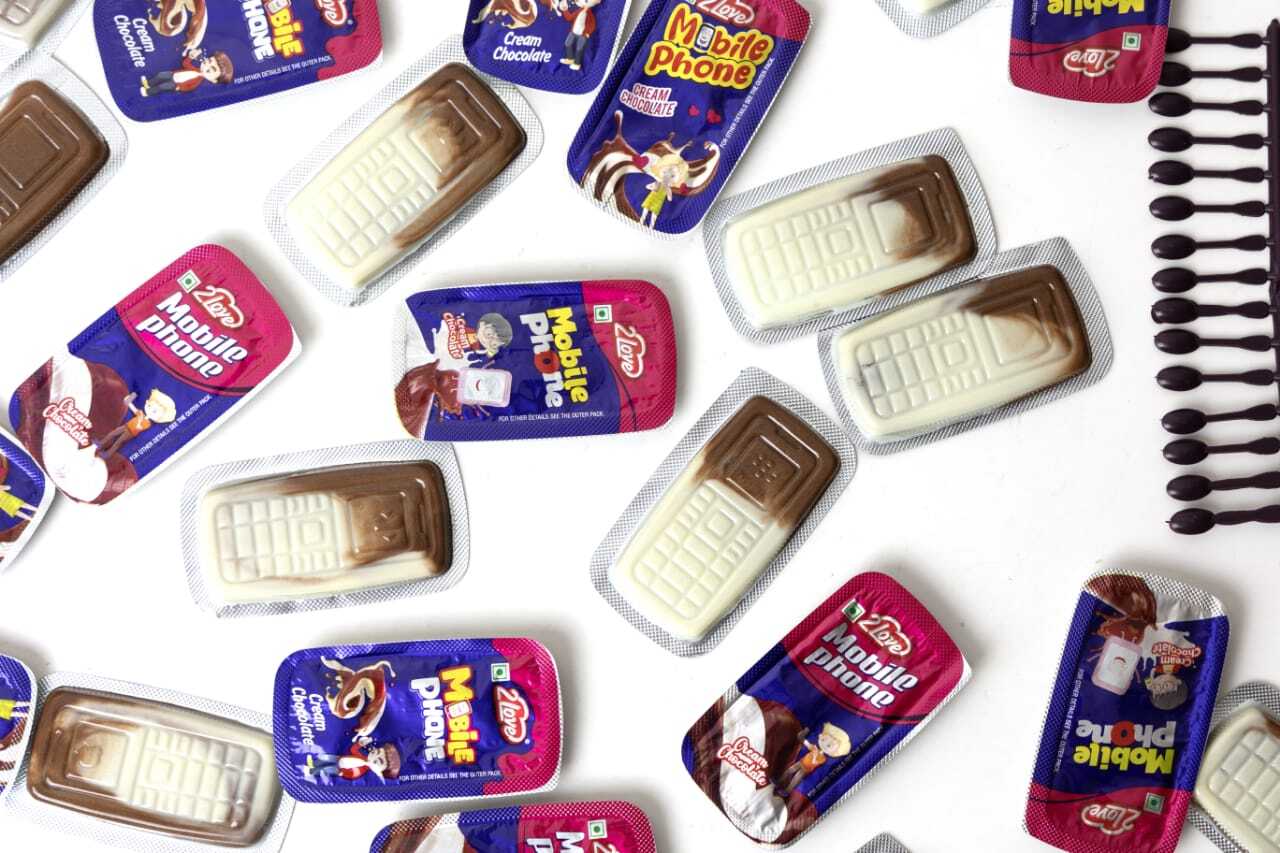 Mobile Phone Liquid Chocolate - Cream Flavor, Liquid Form, 6-month Shelf Life | Perfect For Sweets Lovers And Dessert Creations