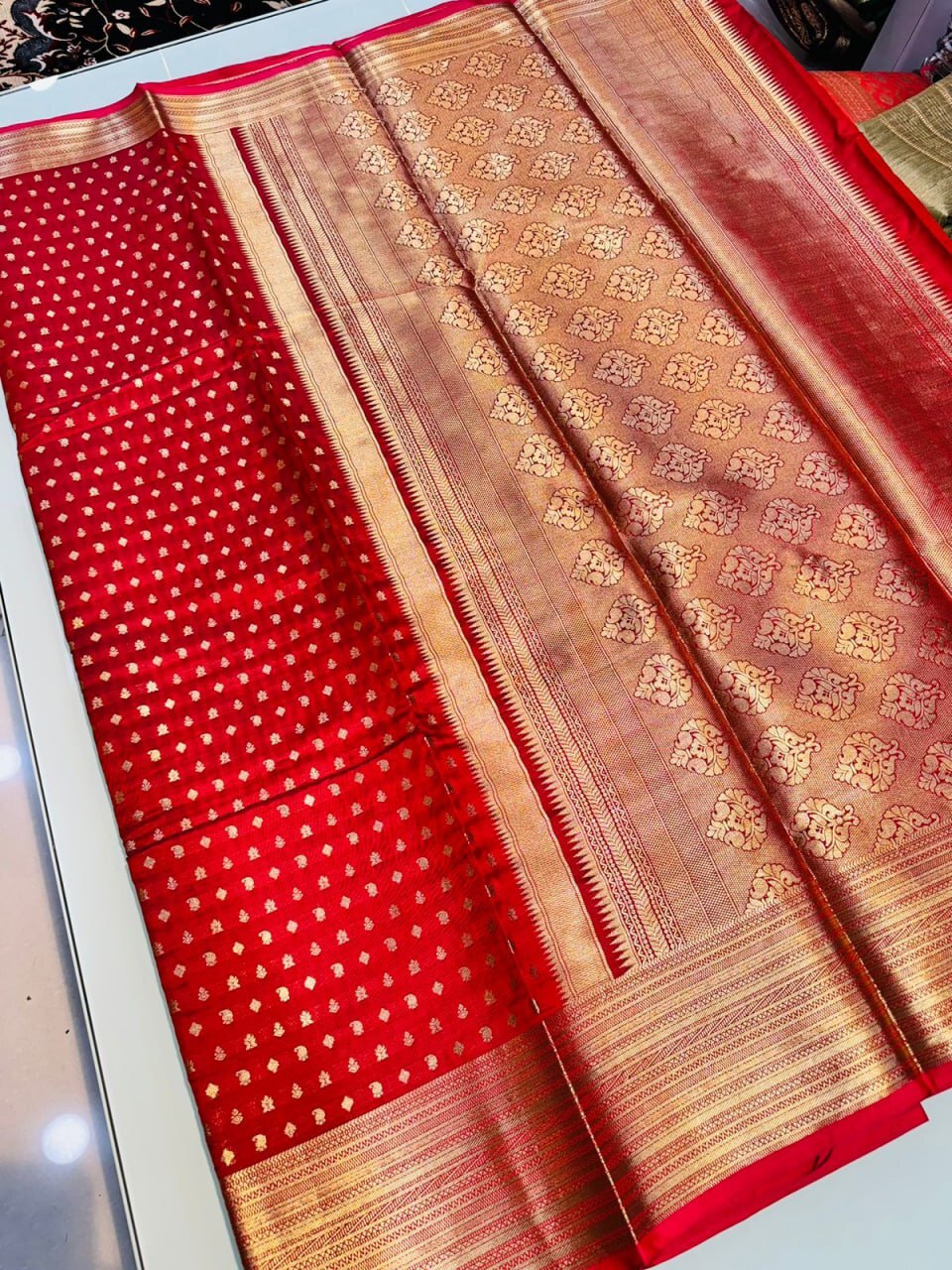Kanchipuram Pure Silk Handloom Saree - 5.50m With 0.80m Brocade Blouse Gold Zari Work With Pink Border