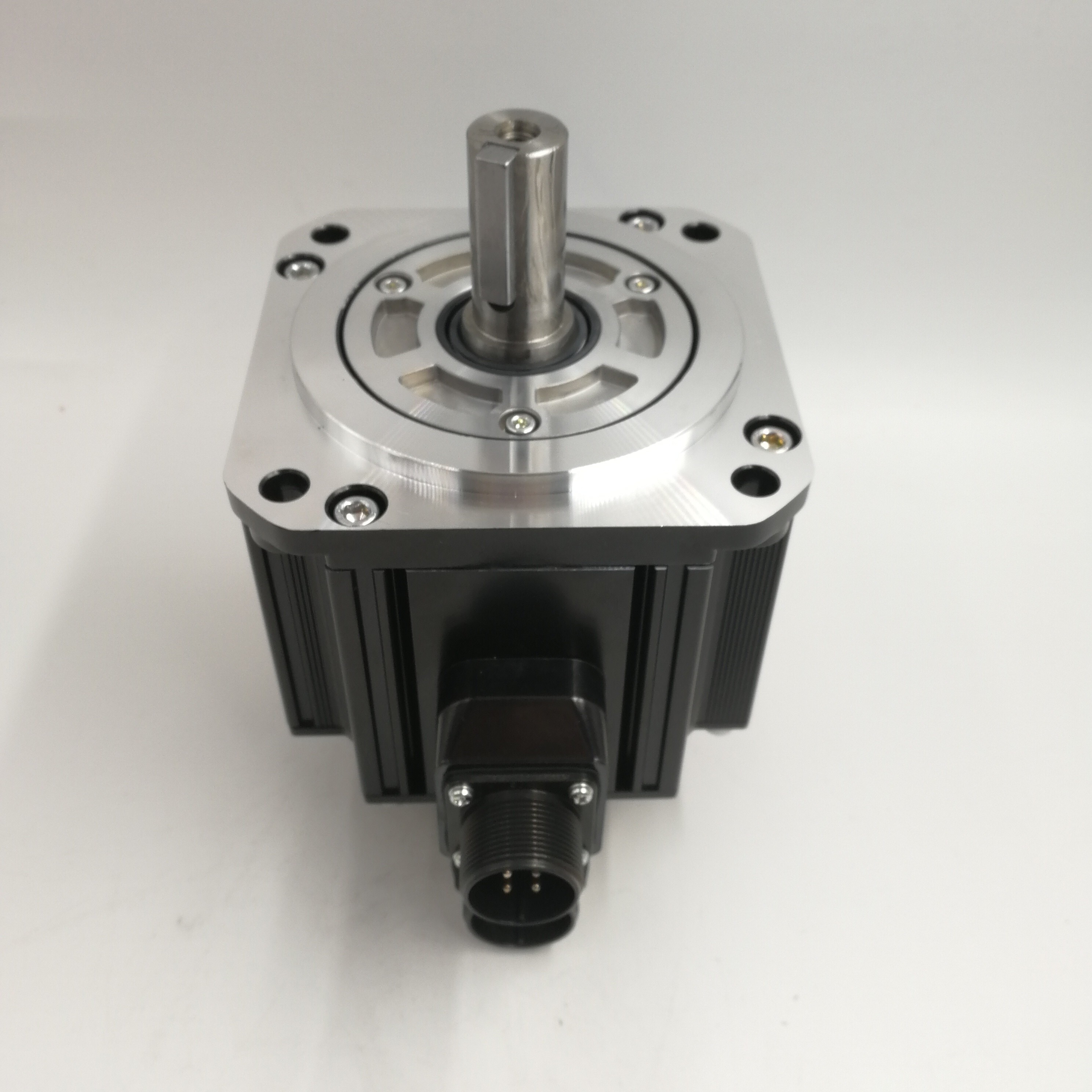 Fuji Servo Motor Gyg202c5-rg2 - Color: Black