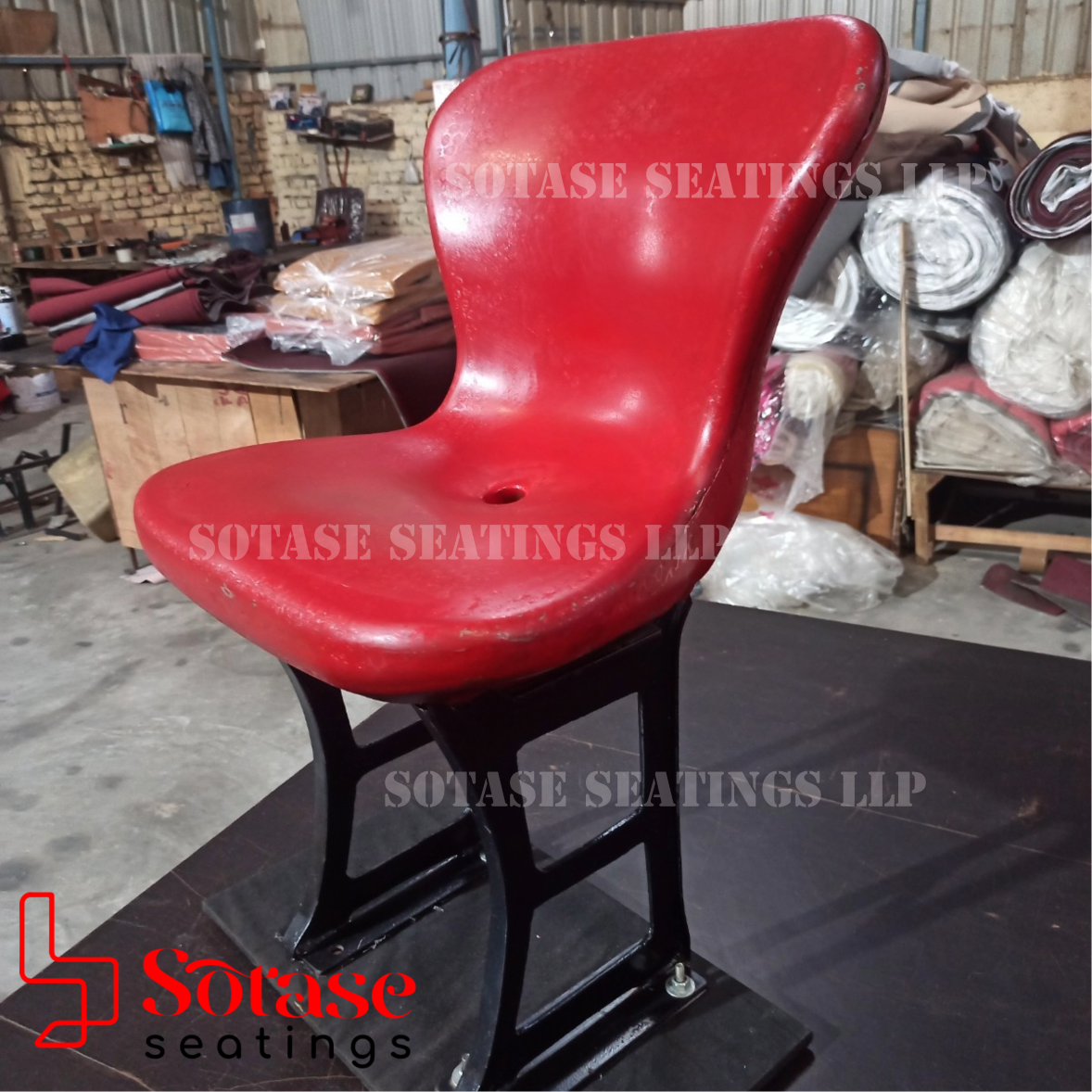 Polished Sotase Stadium Chair
