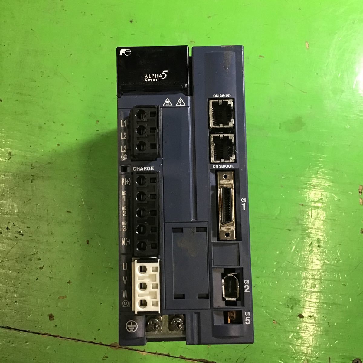Omron Servo Drive Ryh152f5-vv2 - Color: Black