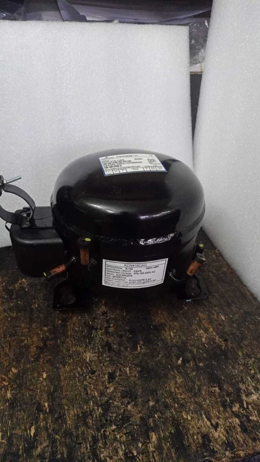 Emerson Kcn 416 Cag Refrigeration Compressors - Color: Black