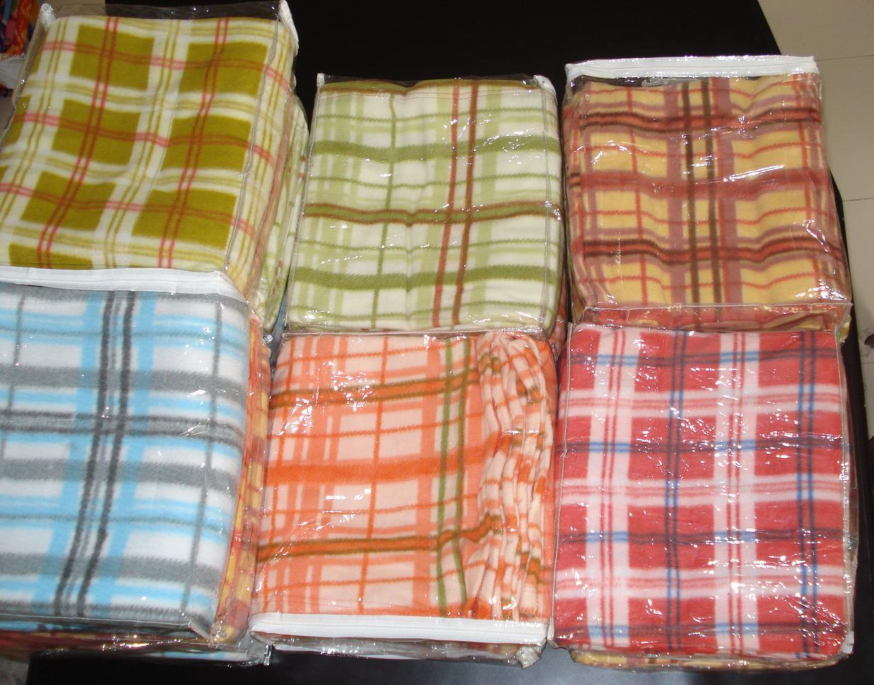 Fleece Blankets Printed - Wool And Acrylic Blend, Full Size, Assorted Colors | Quick Dry, Thermal, Breathable, Washable, Flame Retardant