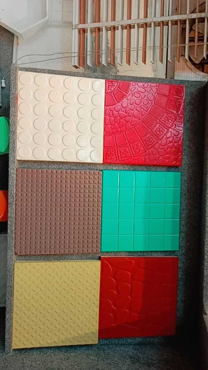 Plastic Silicon Chaqure Tiles Moulds - White Plastic 10x10 & 12x12 Inch Sizes | Blowing Mould Design For Industrial Use