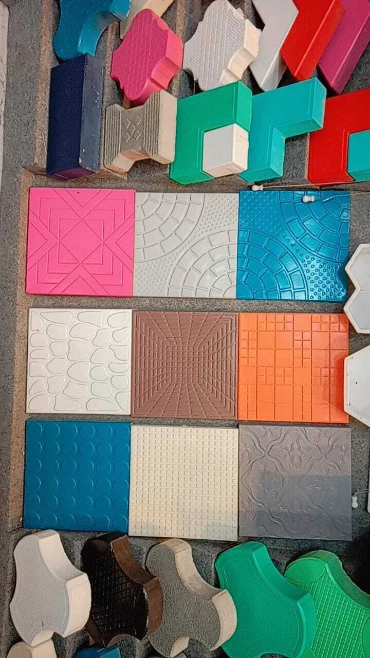 Plastic Silicon Chaqure Tiles Moulds - White Plastic 10x10 & 12x12 Inch Sizes | Blowing Mould Design For Industrial Use