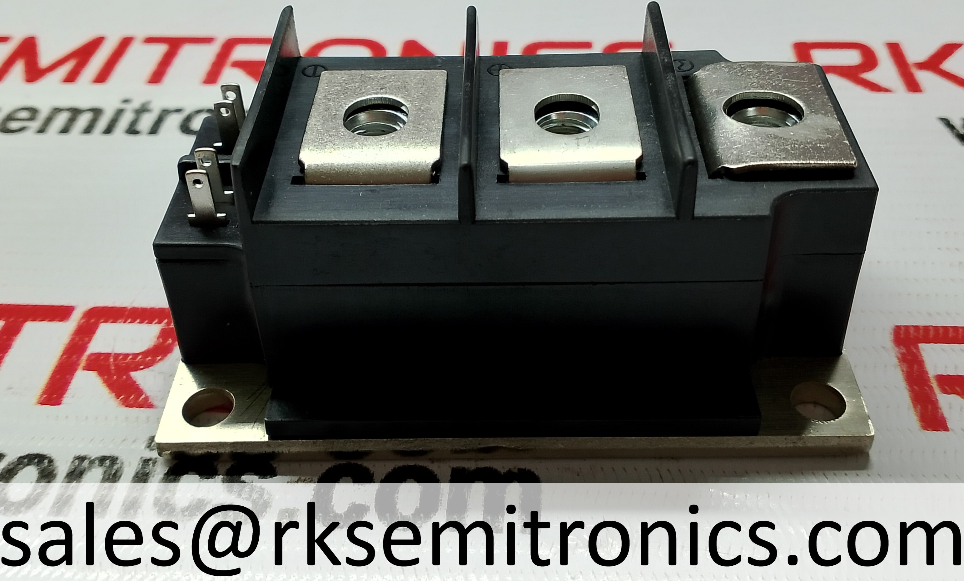 Pk160f-160   Discrete Semiconductor Modules 1600v 160a - Color: Black