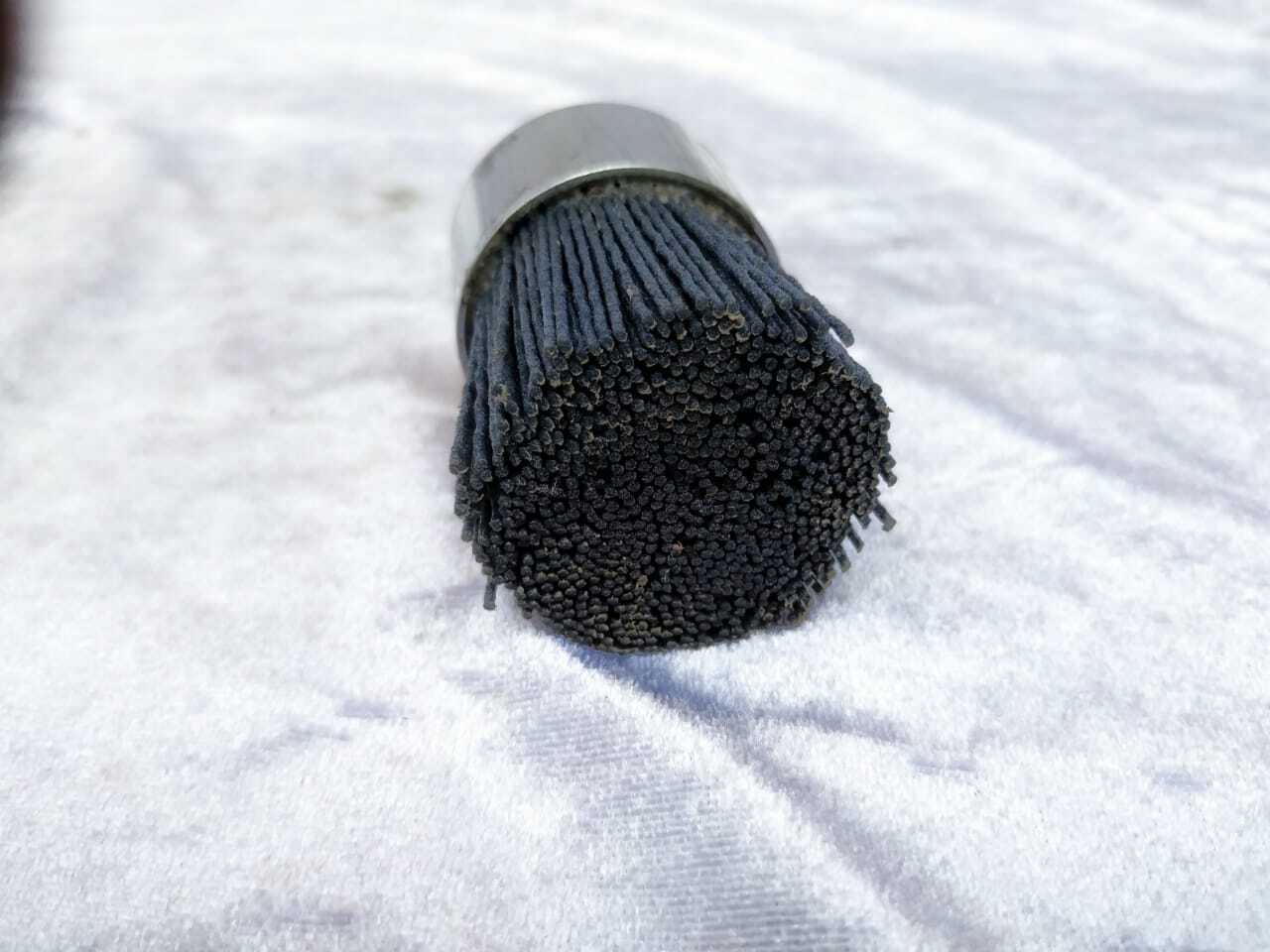 Abrasive Nylon End Brush - Color: Black
