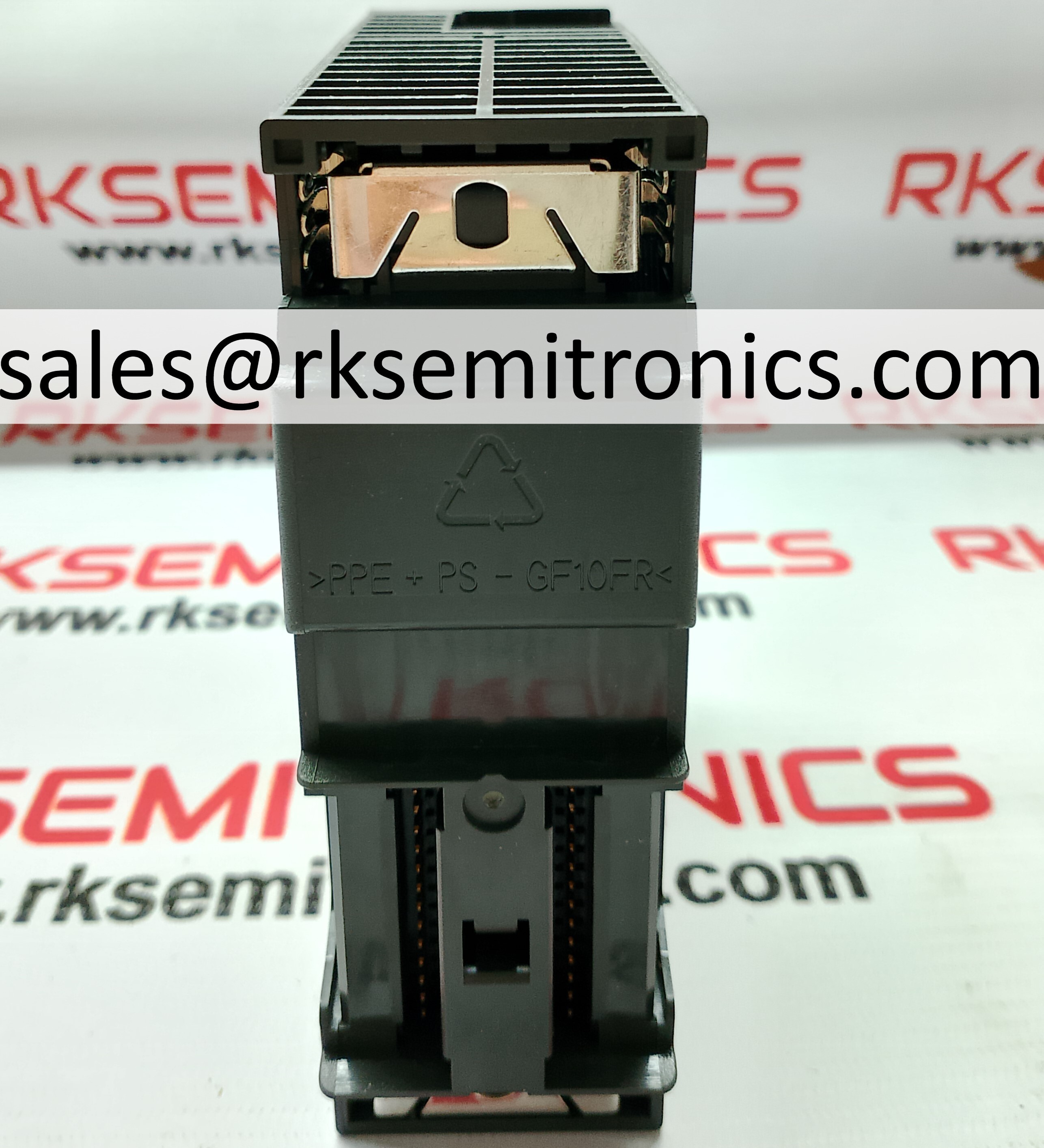 6es7332-5hb01-0ab0   Programmable Logic Controller
