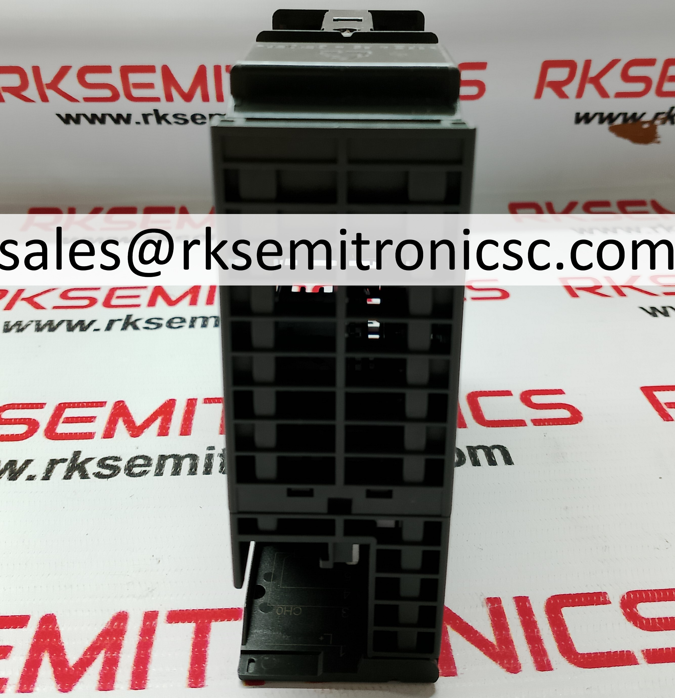 6es7332-5hb01-0ab0   Programmable Logic Controller