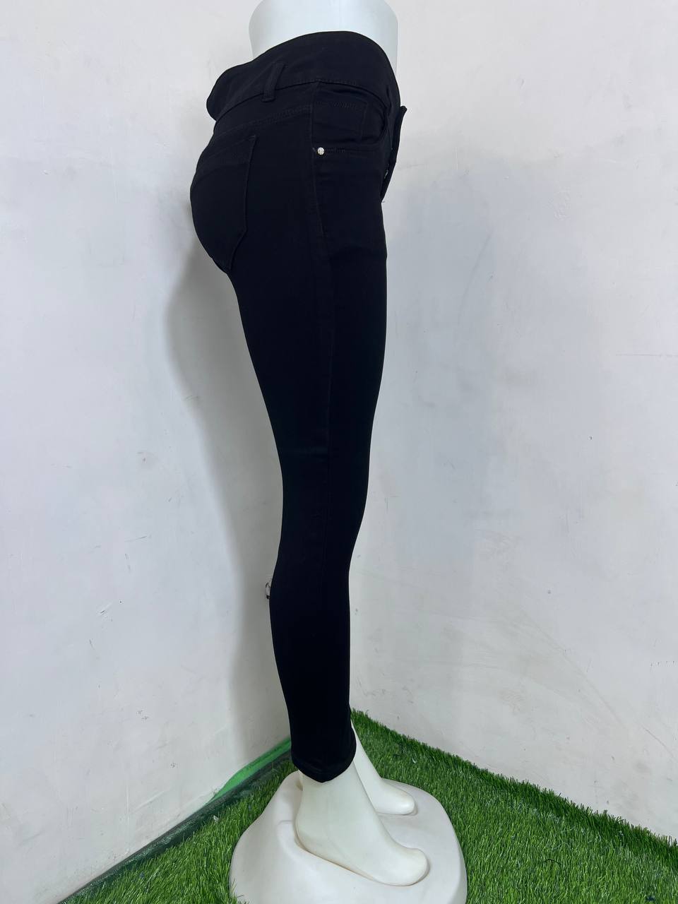 M Moddy 609 Black 3 Button Slim Fit Women Jeans - Knit Fabric, Set Of 4 Sizes (28-34) | Available In Black, Dark Blue, Blue, Light Blue