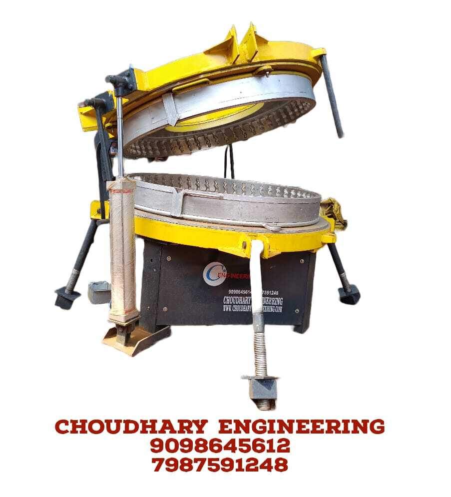 Industrial Tyre Retreading Machine - Ms Material, 4.50x12 Inch Dimensions | Automatic Functionality, Durable Multicolor Paint, 440 Volt Operation, Reliable Warranty