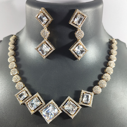 Different Available Designer Artificial Fashion Necklace Set