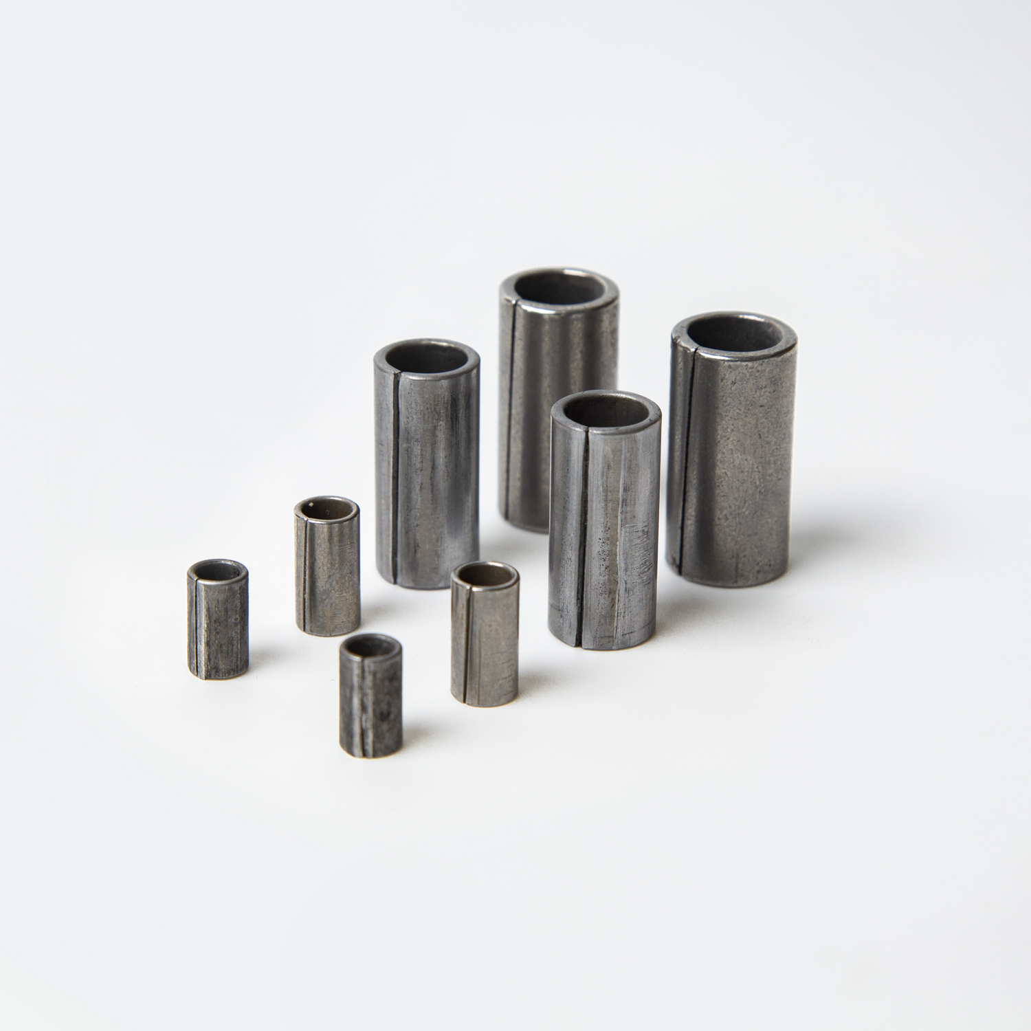 Engine Chain Bush - Alloy Steel Sae8620, Customized Dimensions With Polished Surface Treatment - Durable, High Precision