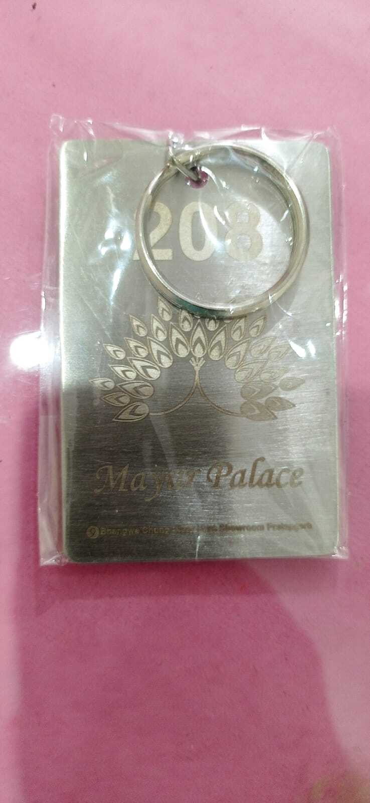 Premium Metal Keychain - Silver Metal Design | Sleek, Durable, Lightweight, High-quality Craftsmanship For Everyday Use