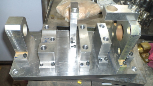 Pneumatic Jigs And Fixtures Application: Industrial