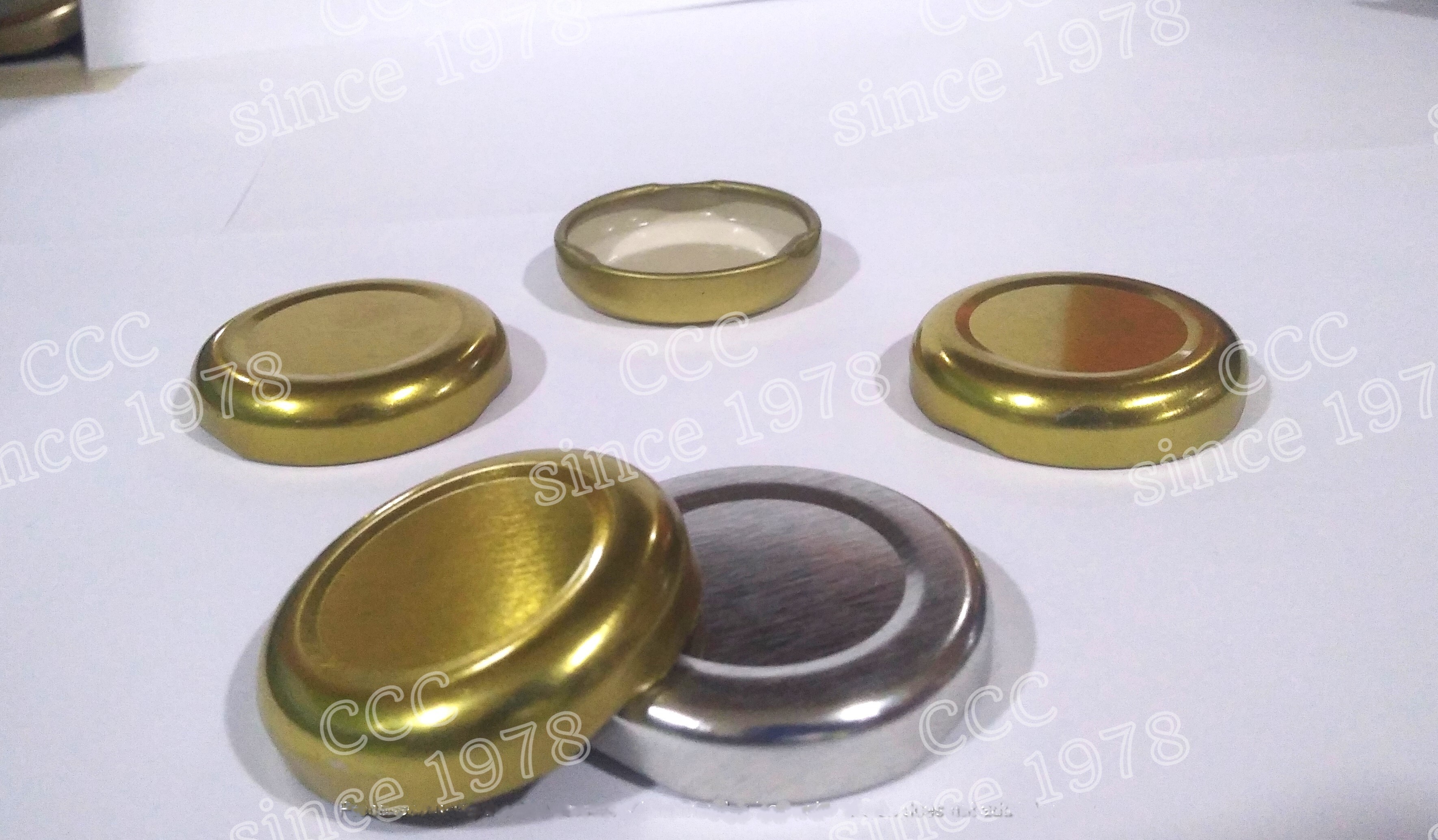 38mm Plain Gold And Silver Lug Caps - Metal Twist Off Cap Diameter: 38 Millimeter (Mm) Food Grade Plastisol Liner For Leakage Control