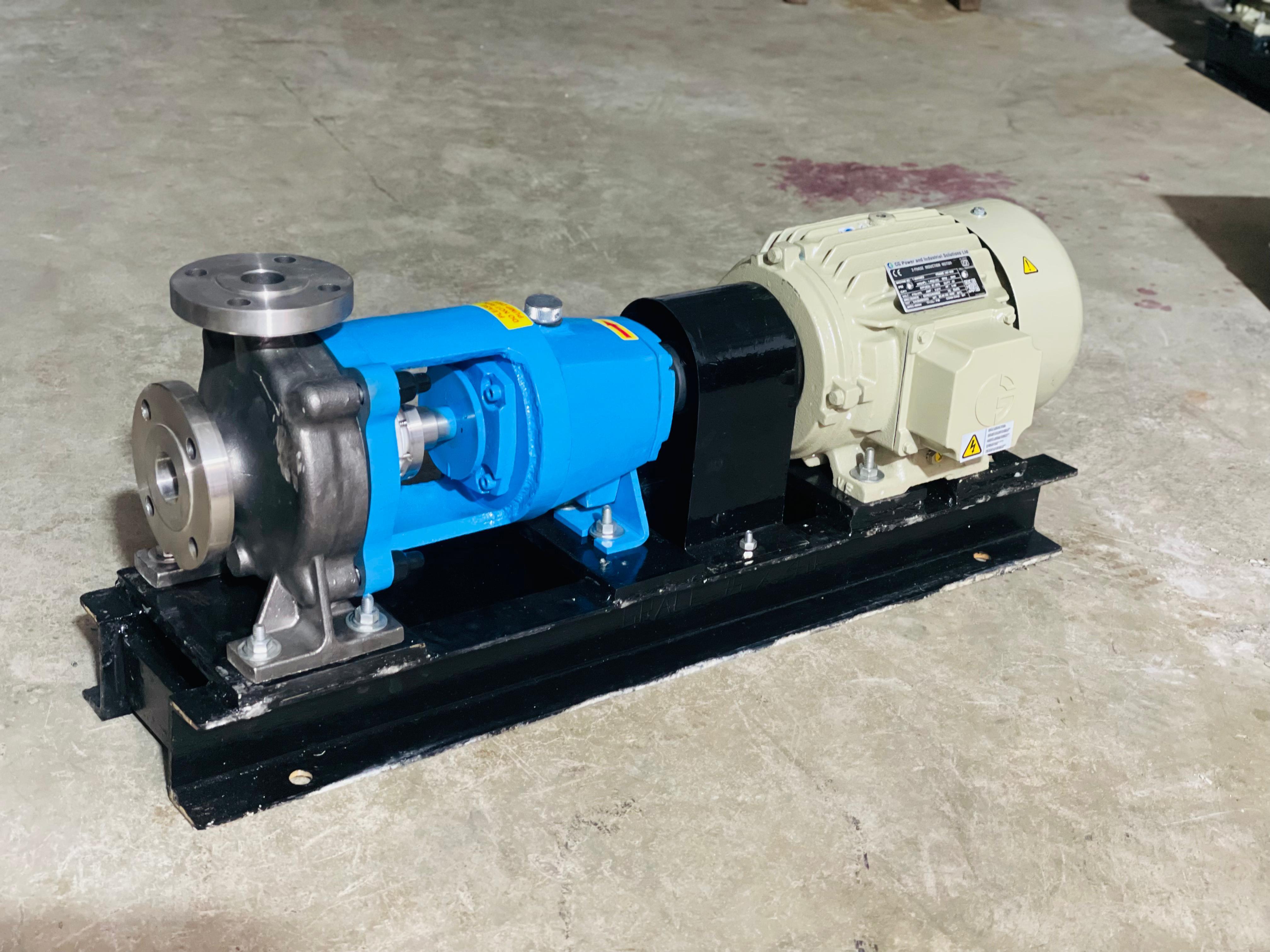 Deval Pumps - High-capacity Centrifugal Pump, 2200 Mâ³/hr, Up To 350â°c, 15 Kg/cmâ² Pressure, Ideal For Jet Dyeing & Chemical Processes