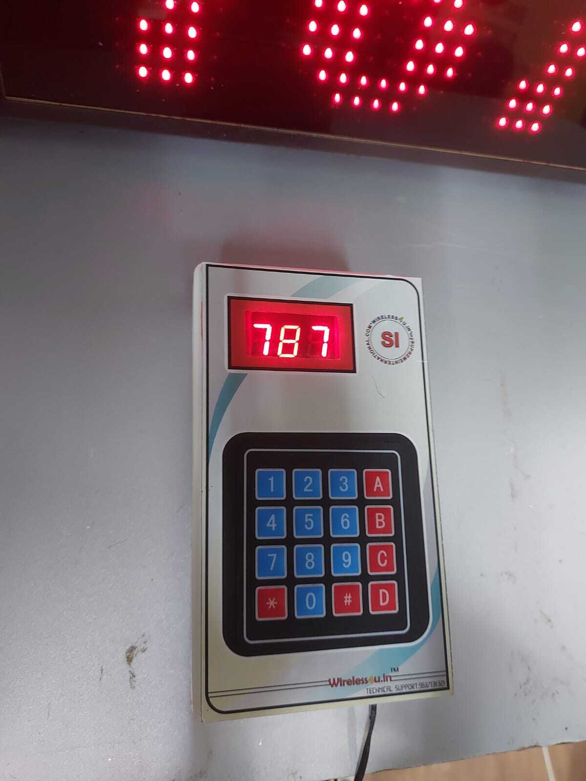 Wireless Token Number Display Three Window One Display Panel Application: Hospital