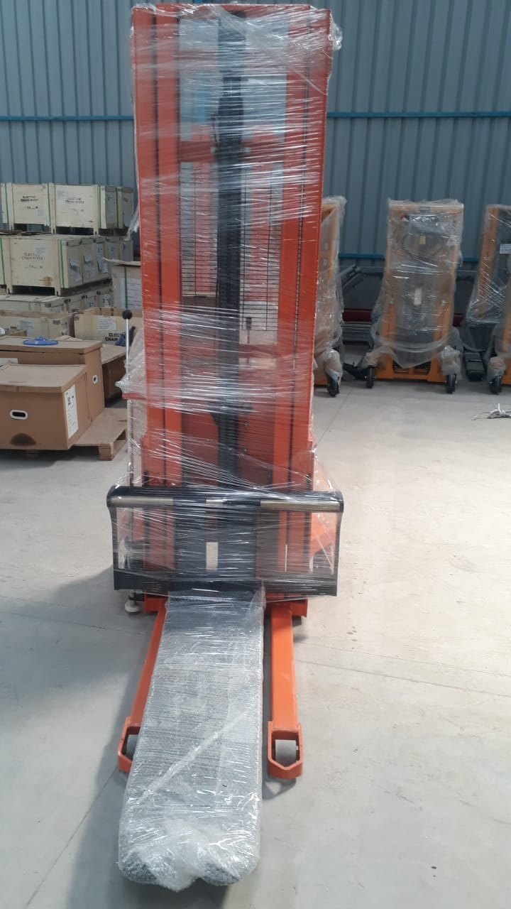 Fully Electrical Stacker - Attributes: Durable