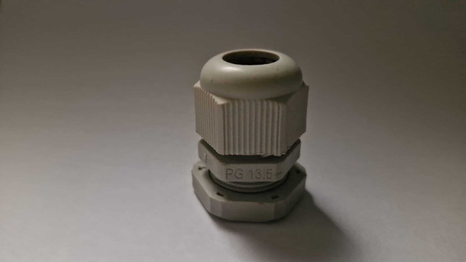 Pg13.5 Cable Glands Application: Industrial