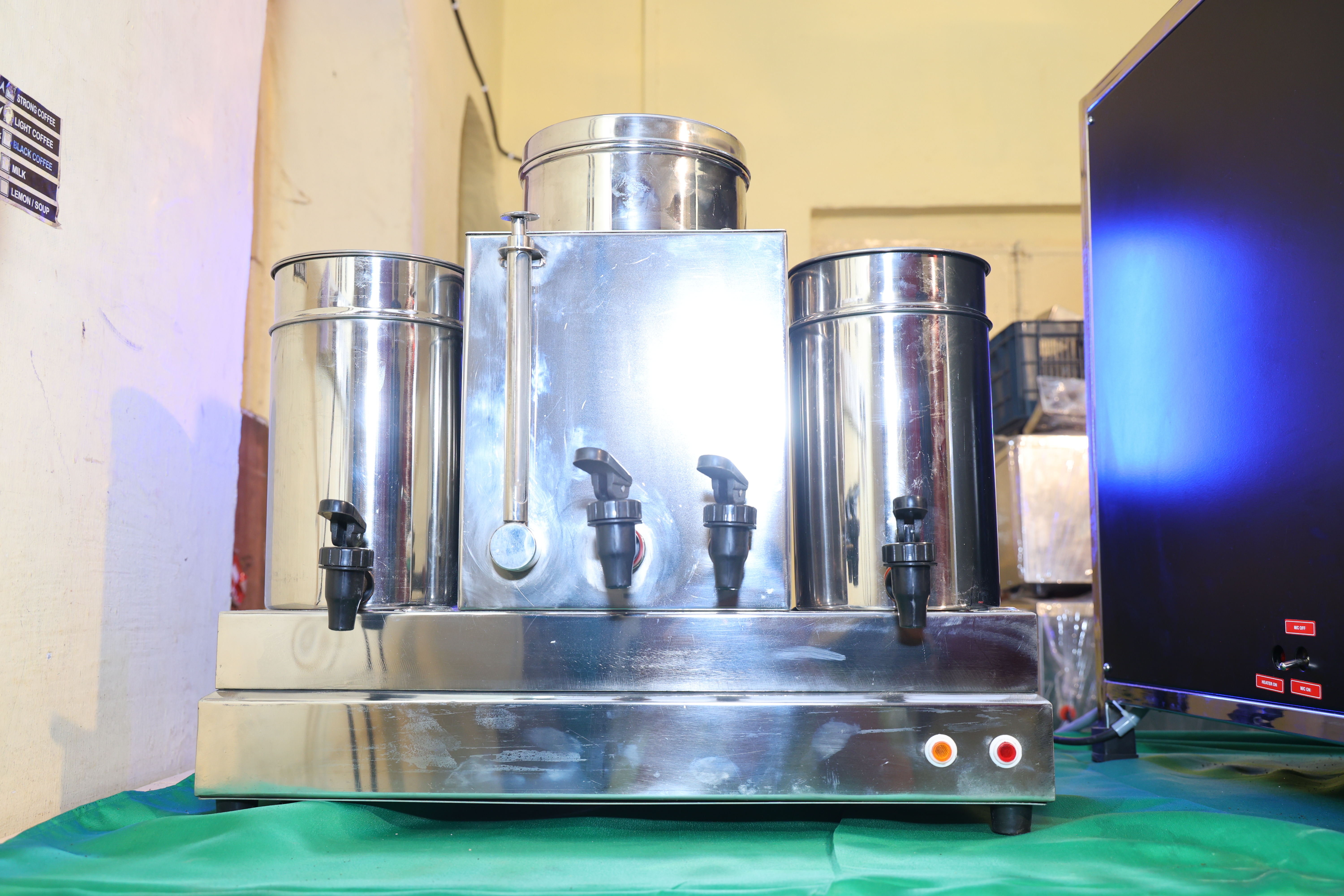 Semi-automatic Automatic Coffee Vending Machine