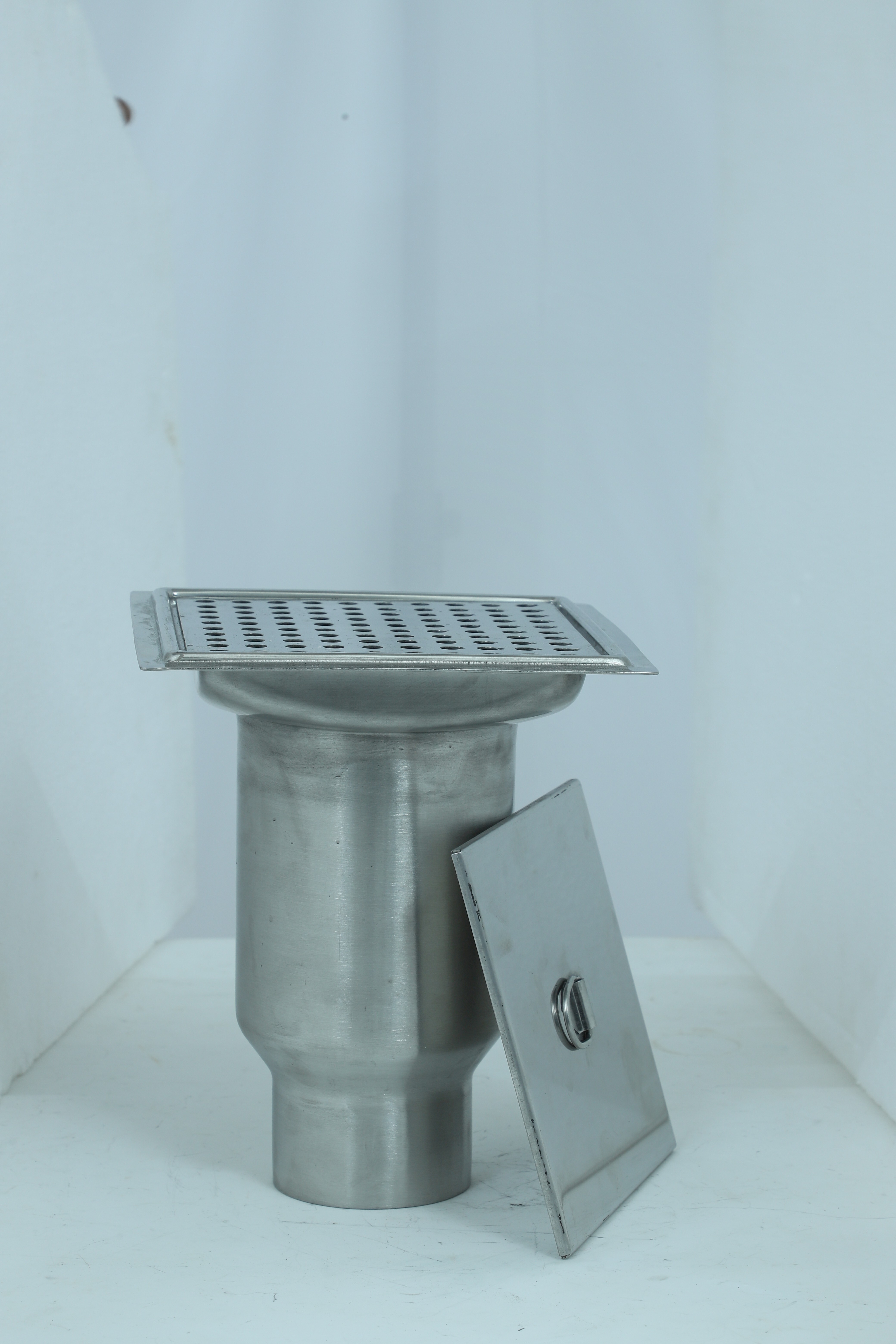 Floor Drain Trap - Color: Silver