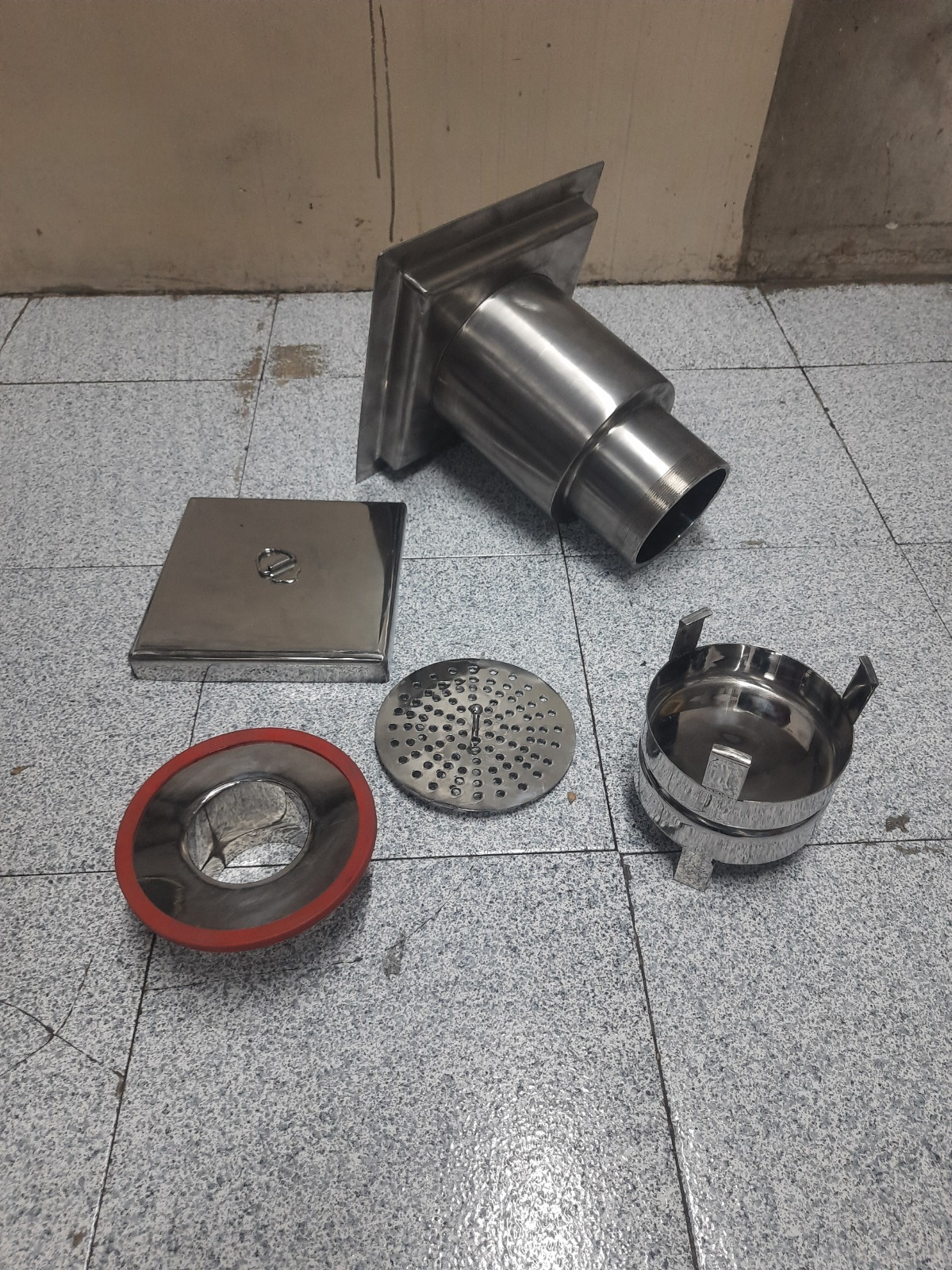 Floor Drain Trap - Color: Silver
