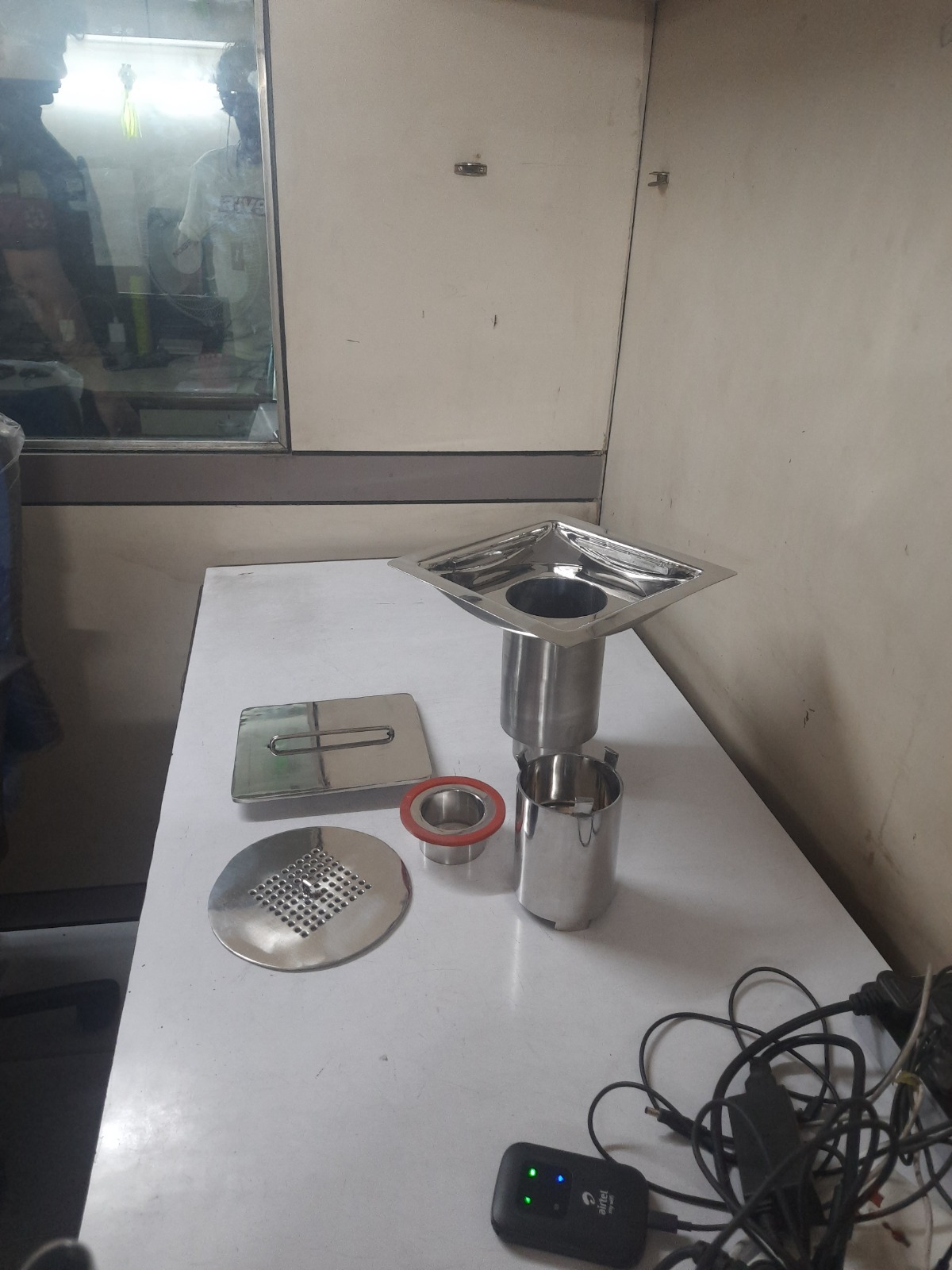 Stainless Steel Round Drain Trap Gmp - Application: Construction