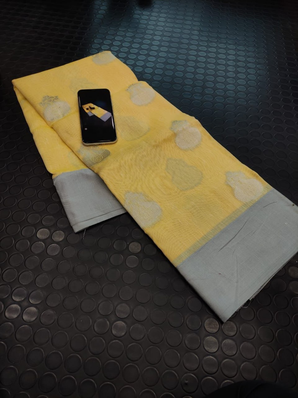 Ethnic Sarees - Gender: Woman