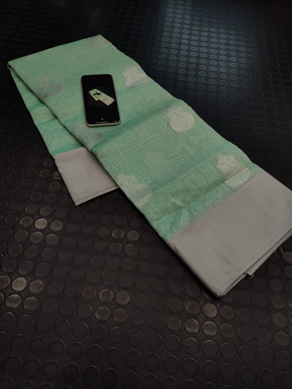 Ethnic Sarees - Gender: Woman