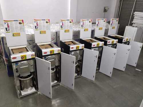 1-2 एचपी मोटर पावर काला घरेलू ऑटोमैटिक बॉक्स प्रकार आटा चक्की