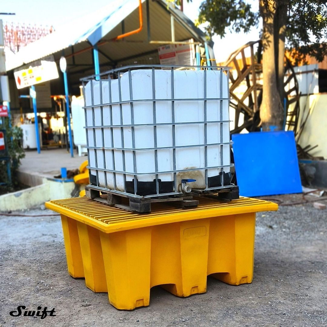 Ibc Spill Containment Pallets - Color: Yellow/ Black