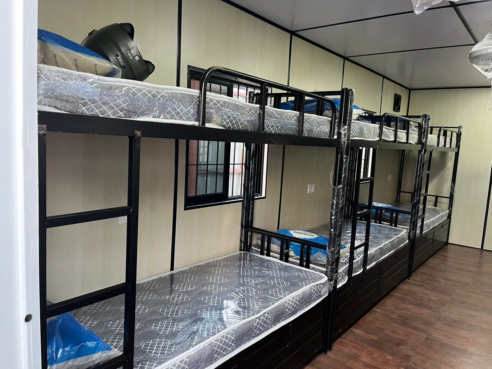 White 40x10 Portable Bunk Labour Colony