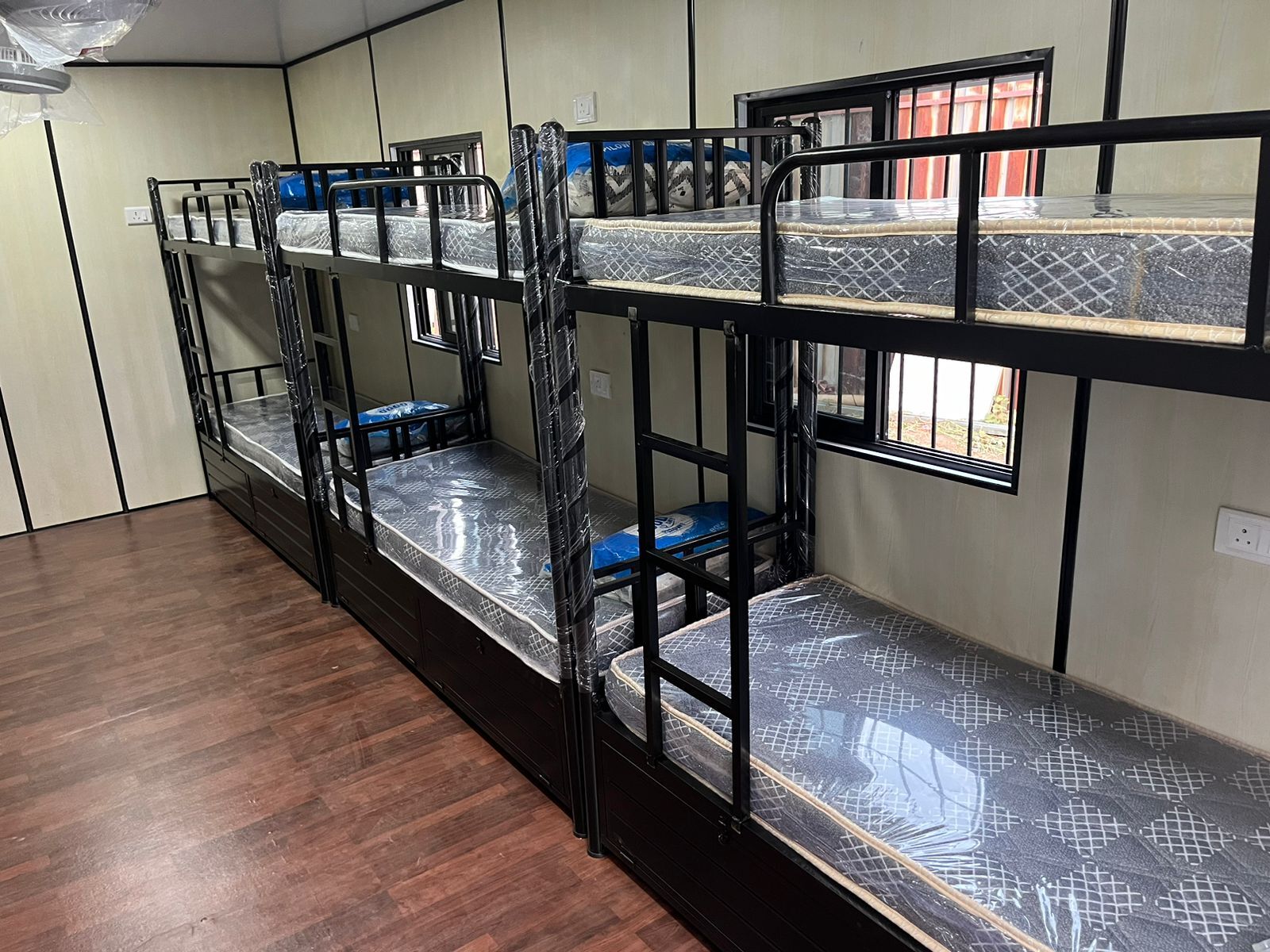 White 40x10 Portable Bunk Labour Colony