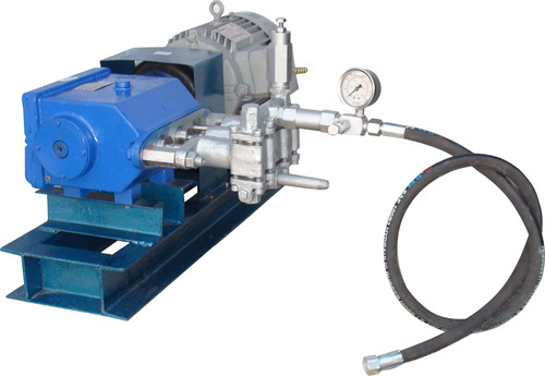 Medium Duty Couple Drive Triplex Plunger Hydro-Test Pump Caliber: Pressure Gauge By Manufacturer