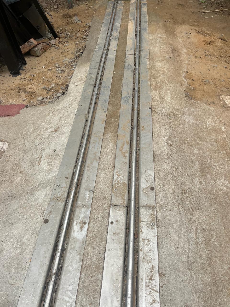 Motorized Retractable Gate - Stainless Steel 1.6m Height X 3-20m Length 500mm Width | Easily Assembled Eco-friendly Rot & Rodent Proof Handmade Modern Style Folding Design