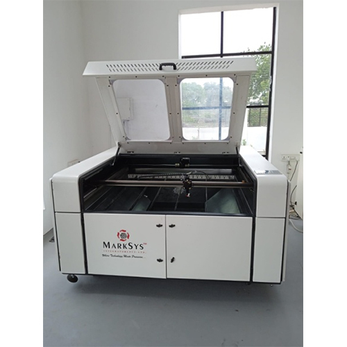 MarkSys Co2 लेज़र EC13.13 (1300 मिमी X 1300 मिमी) मानक