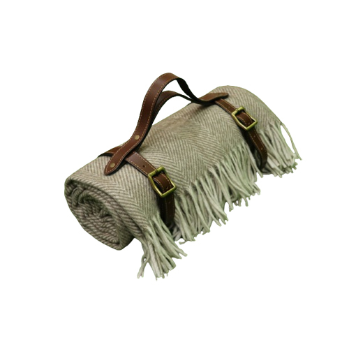 Herringbones Plain Woolen Blanket Age Group: Adults
