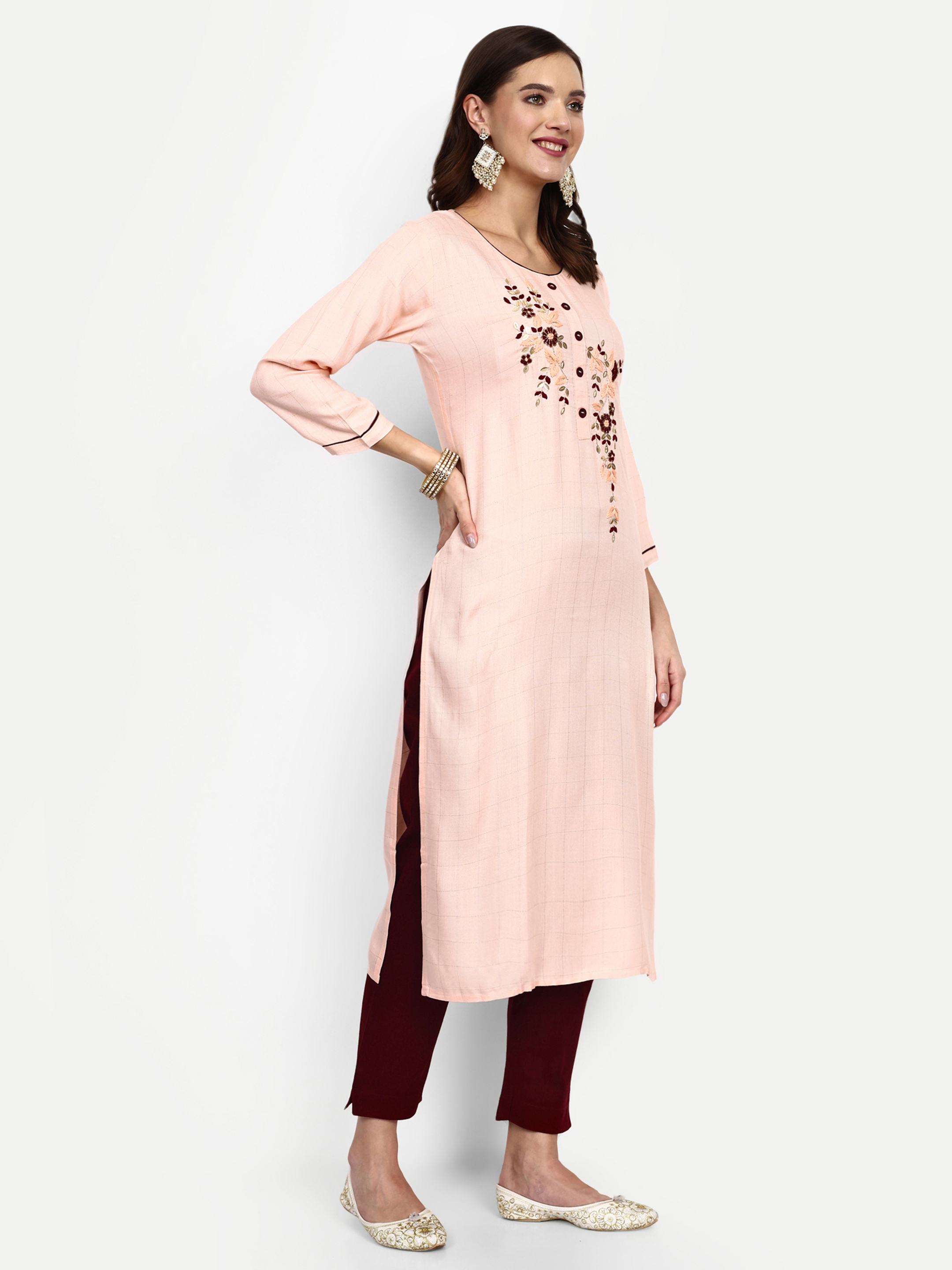 Ladies Rayon Slub Kurta Pant Set - Color: Peach