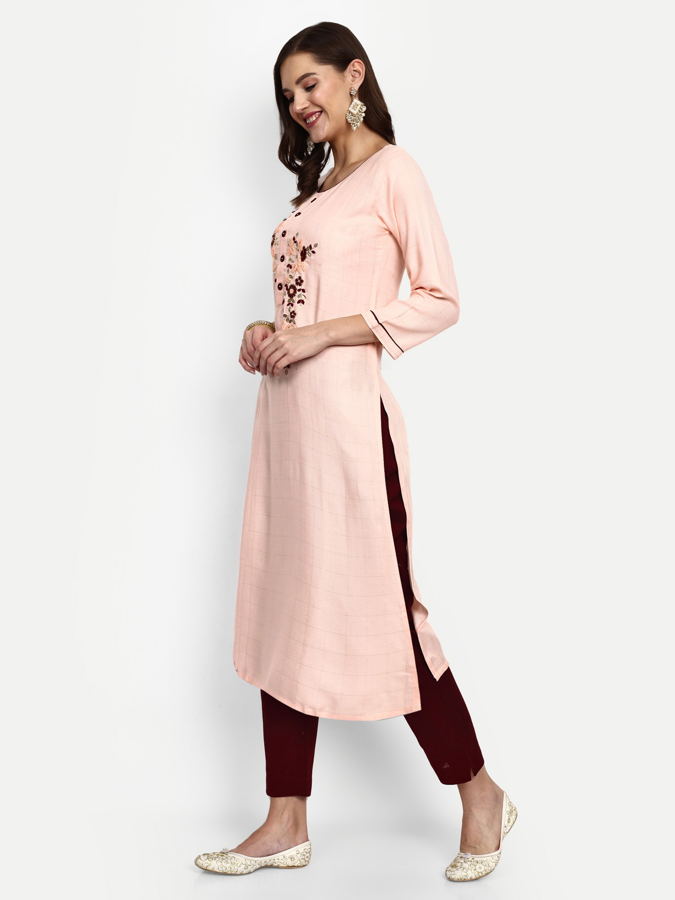 Ladies Rayon Slub Kurta Pant Set - Color: Peach
