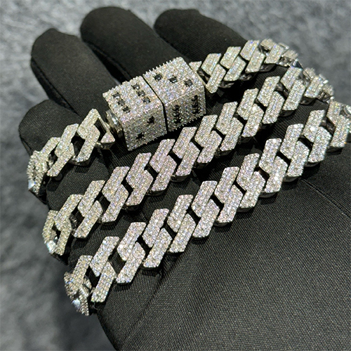 कस्टमाइज्ड डायमंड चेन