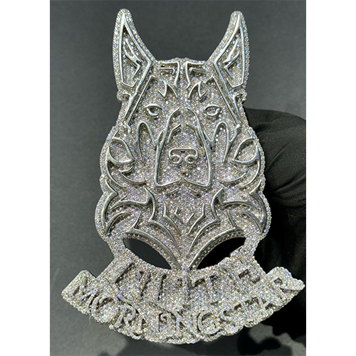 कुत्ते के चेहरे का कस्टमाइज्ड डायमंड पेंडेंट