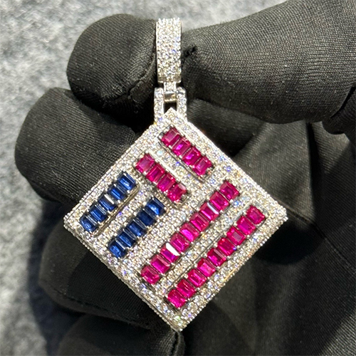 डिज़ाइनर हीरा पेंडेंट