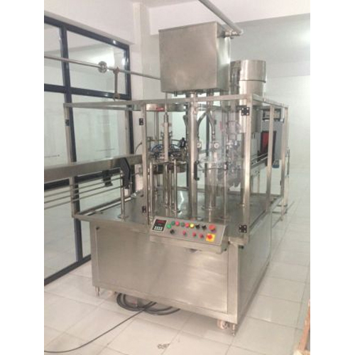 स्वचालित बोतल भरने की मशीन