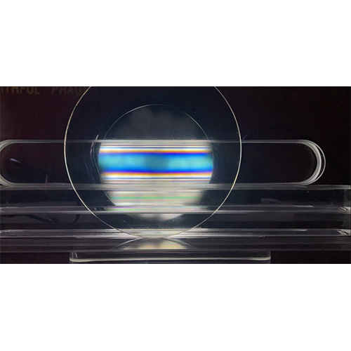 ग्लास टेम्परिंग प्रभाव