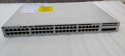 रेंटल के लिए Cisco C9200L-48PX-E स्विच
